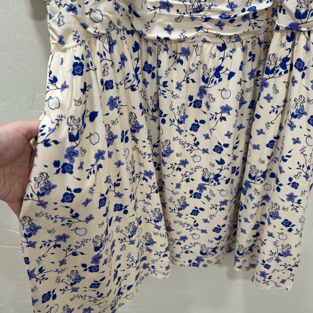 Box Lunch Disney Snow White & Seven Dwarfs Floral Allover Print Dress Plus 3X - Picture 14 of 16